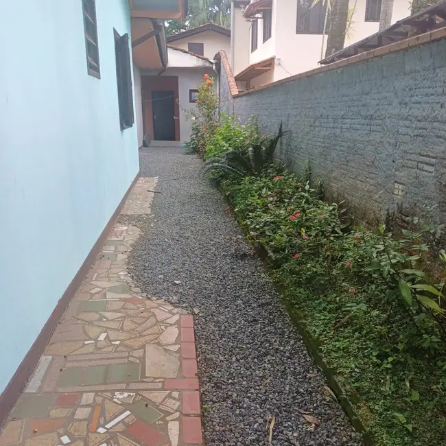 Casa com 5 quartos à venda, 96m2 em Costa e Silva, Joinville - SC - imagem 8 Foto 8 de Casa com 5 quartos à venda, 96m2 em Costa e Silva, Joinville - SC