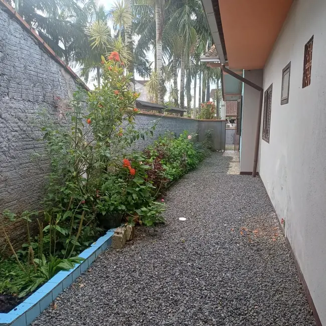 Casa com 5 quartos à venda, 96m2 em Costa e Silva, Joinville - SC - imagem 9 Foto 9 de Casa com 5 quartos à venda, 96m2 em Costa e Silva, Joinville - SC