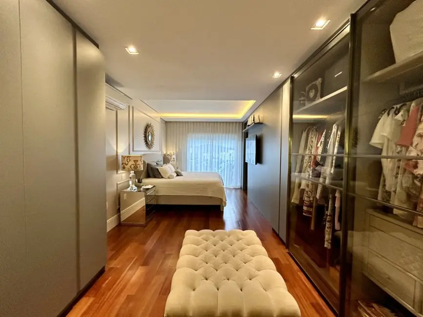 Foto 4 de Cobertura com 4 quartos à venda, 278m2 em Anita Garibaldi, Joinville - SC