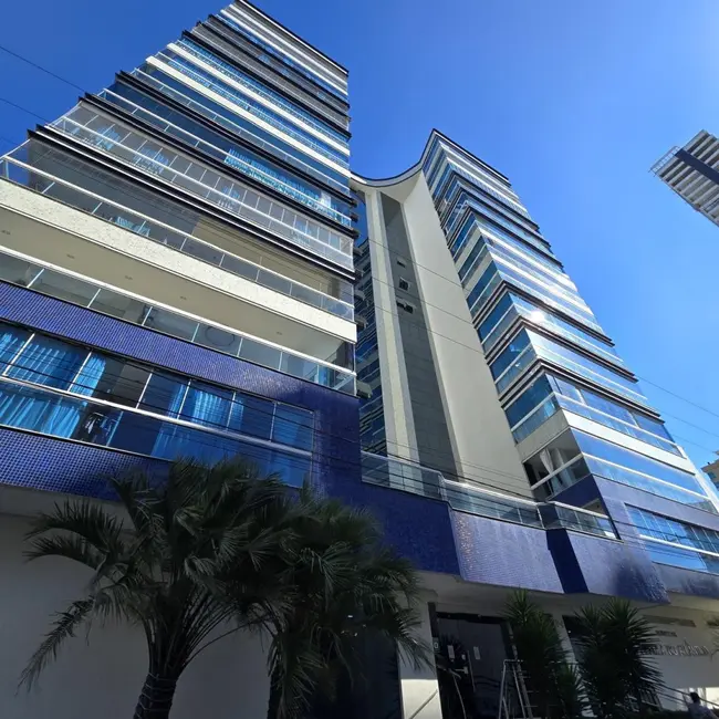 Foto 2 de Apartamento com 4 quartos à venda, 194m2 em Meia Praia, Itapema - SC