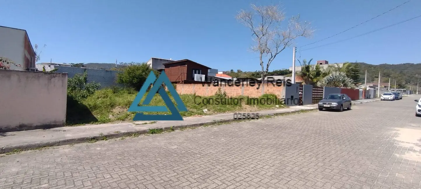 Foto 2 de Terreno / Lote à venda, 450m2 em Ratones, Florianopolis - SC