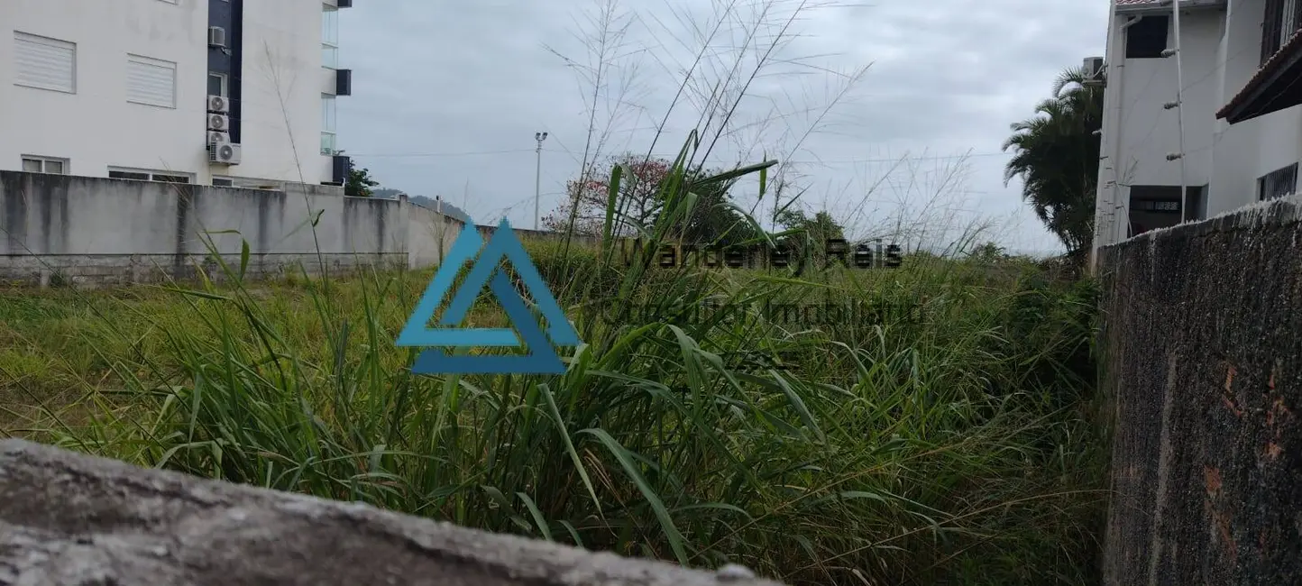 Terreno / Lote à venda, 1070m2 em Canasvieiras, Florianopolis - SC - imagem 8 Foto 8 de Terreno / Lote à venda, 1070m2 em Canasvieiras, Florianopolis - SC