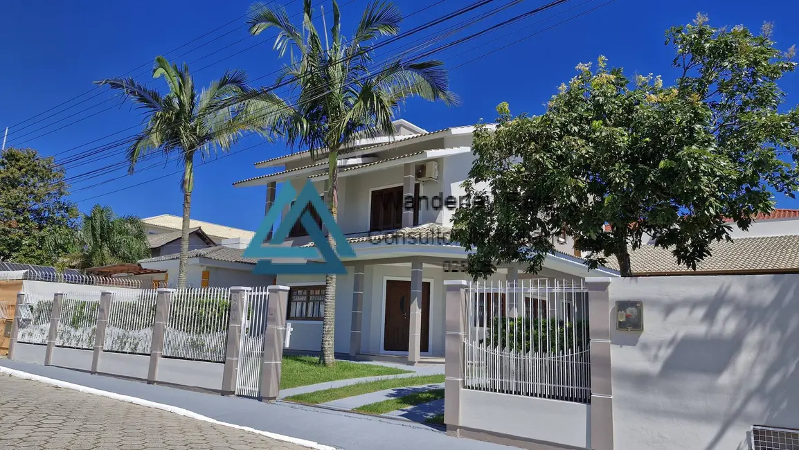Foto 1 de Casa com 3 quartos à venda, 400m2 em Ingleses do Rio Vermelho, Florianopolis - SC
