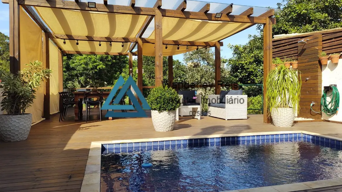 Foto 1 de Casa com 2 quartos para alugar, 240m2 em Cachoeira do Bom Jesus, Florianopolis - SC