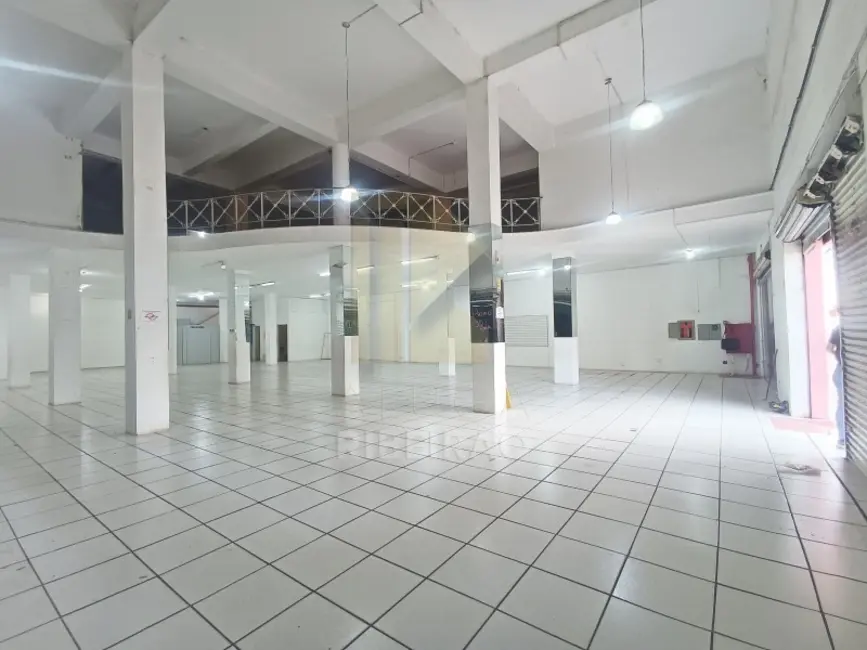 Sala Comercial com 1 quarto para alugar, 1000m2 em Centro, Ribeirao Preto - SP - imagem 2 Foto 2 de Sala Comercial com 1 quarto para alugar, 1000m2 em Centro, Ribeirao Preto - SP
