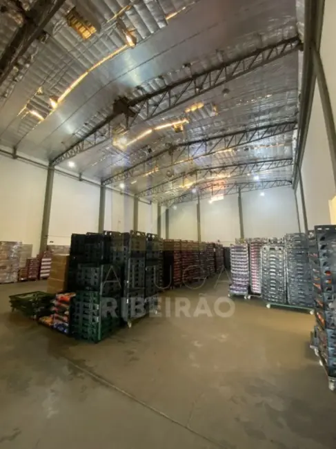 Armazém / Galpão com 1 quarto para alugar, 900m2 em Jardim Anhangüera, Ribeirao Preto - SP - imagem 6 Foto 6 de Armazém / Galpão com 1 quarto para alugar, 900m2 em Jardim Anhangüera, Ribeirao Preto - SP