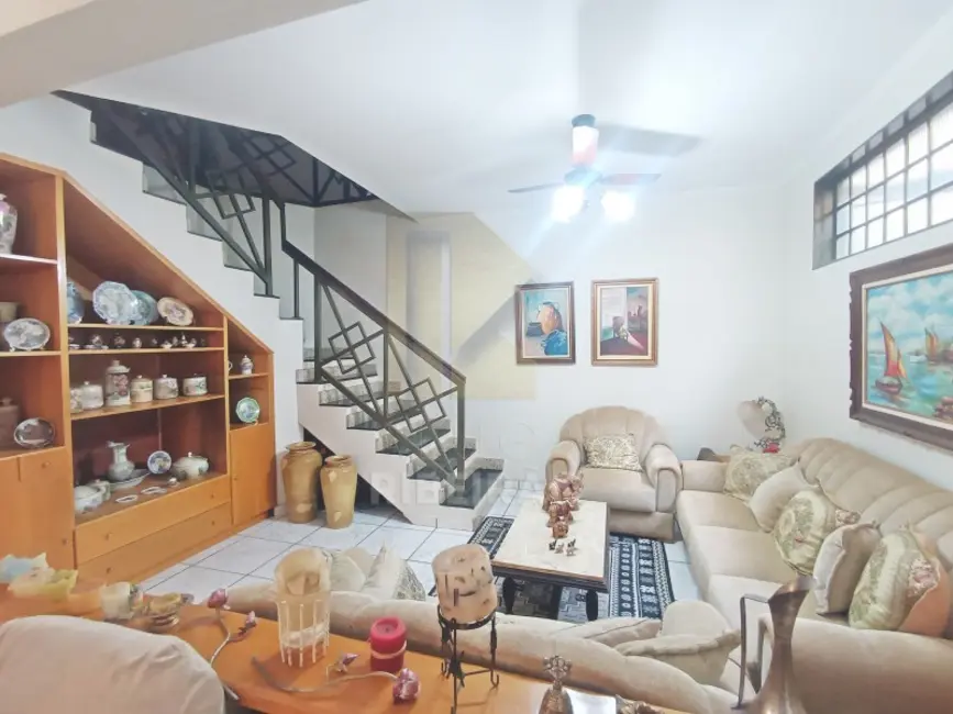 Casa com 4 quartos para alugar, 300m2 em Ribeirânia, Ribeirao Preto - SP - imagem 3 Foto 3 de Casa com 4 quartos para alugar, 300m2 em Ribeirânia, Ribeirao Preto - SP