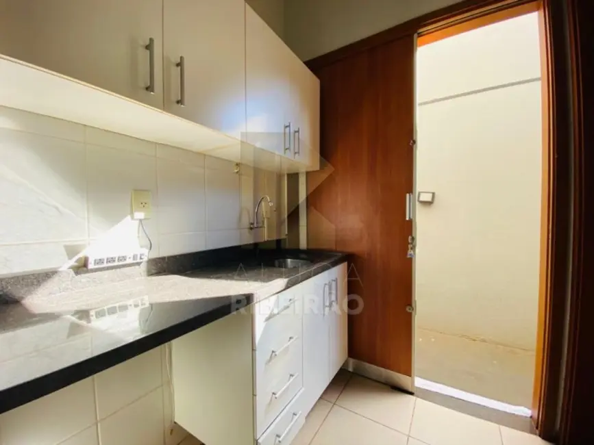 Sala Comercial para alugar, 476m2 em Ribeirânia, Ribeirao Preto - SP - imagem 3 Foto 3 de Sala Comercial para alugar, 476m2 em Ribeirânia, Ribeirao Preto - SP