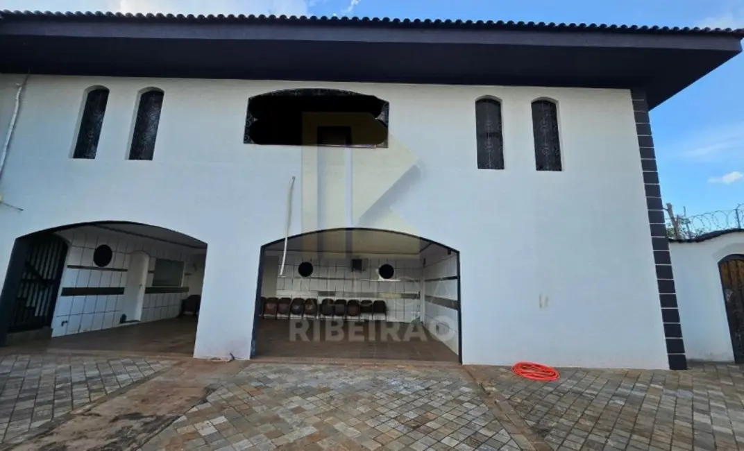 Sala Comercial com 10 quartos para alugar, 811m2 em Ribeirânia, Ribeirao Preto - SP - imagem 3 Foto 3 de Sala Comercial com 10 quartos para alugar, 811m2 em Ribeirânia, Ribeirao Preto - SP