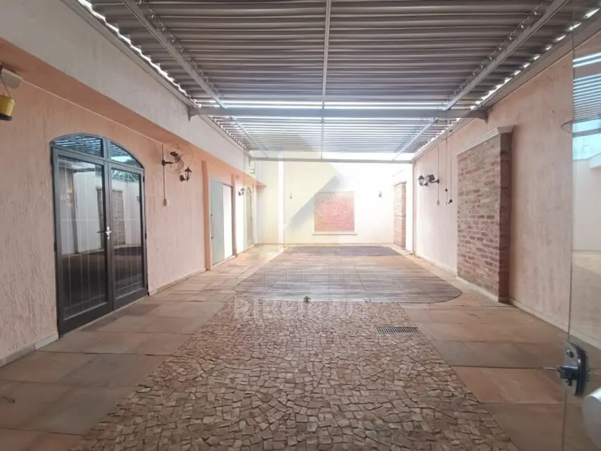 Sala Comercial para alugar, 247m2 em Jardim Sumaré, Ribeirao Preto - SP - imagem 3 Foto 3 de Sala Comercial para alugar, 247m2 em Jardim Sumaré, Ribeirao Preto - SP