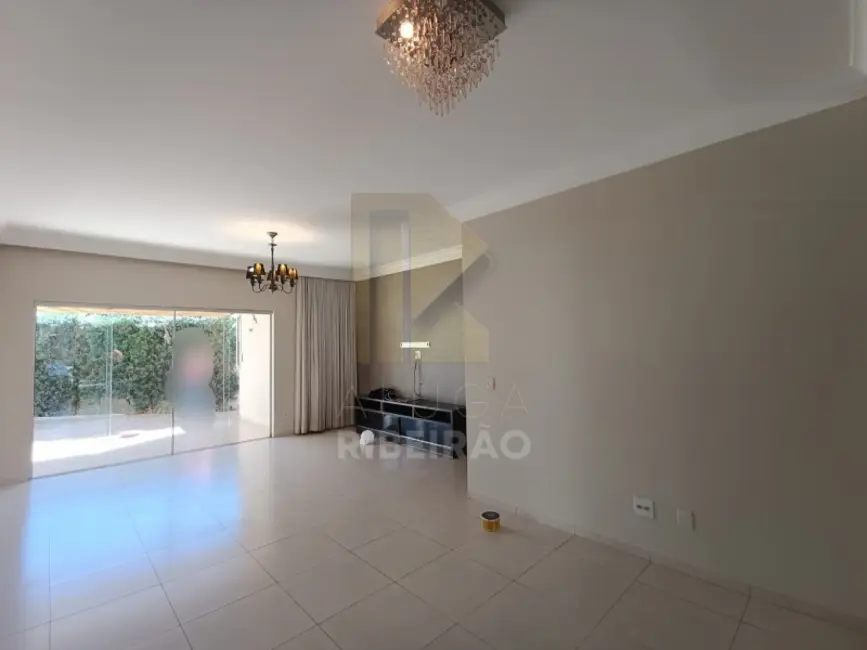 Casa com 3 quartos para alugar, 215m2 em Ribeirao Preto - SP - imagem 4 Foto 4 de Casa com 3 quartos para alugar, 215m2 em Ribeirao Preto - SP