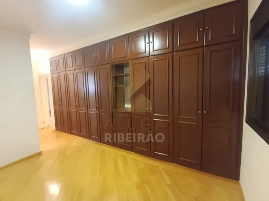 Apartamento com 3 quartos para alugar, 203m2 em Jardim Irajá, Ribeirao Preto - SP - imagem 9 Foto 9 de Apartamento com 3 quartos para alugar, 203m2 em Jardim Irajá, Ribeirao Preto - SP