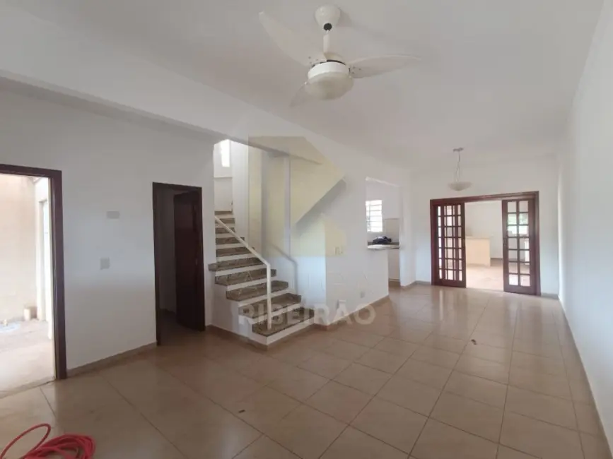 Casa com 3 quartos para alugar, 176m2 em City Ribeirão, Ribeirao Preto - SP - imagem 1 Foto 1 de Casa com 3 quartos para alugar, 176m2 em City Ribeirão, Ribeirao Preto - SP