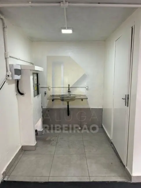 Armazém / Galpão para alugar, 300m2 em Ribeirao Preto - SP - imagem 6 Foto 6 de Armazém / Galpão para alugar, 300m2 em Ribeirao Preto - SP