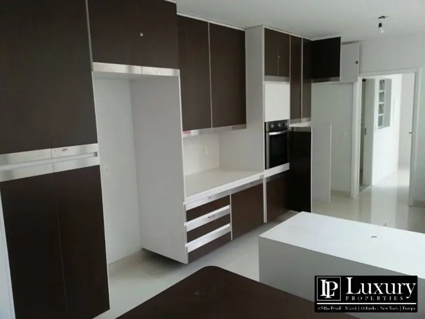 Apartamento com 4 quartos à venda, 170m2 em Higienópolis, São Paulo - SP - imagem 3 Foto 3 de Apartamento com 4 quartos à venda, 170m2 em Higienópolis, São Paulo - SP