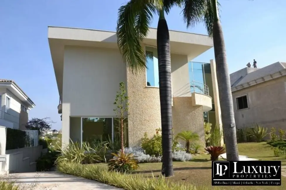 Casa de Condomínio com 5 quartos à venda, 1080m2 em Santana De Parnaiba - SP - imagem 2 Foto 2 de Casa de Condomínio com 5 quartos à venda, 1080m2 em Santana De Parnaiba - SP