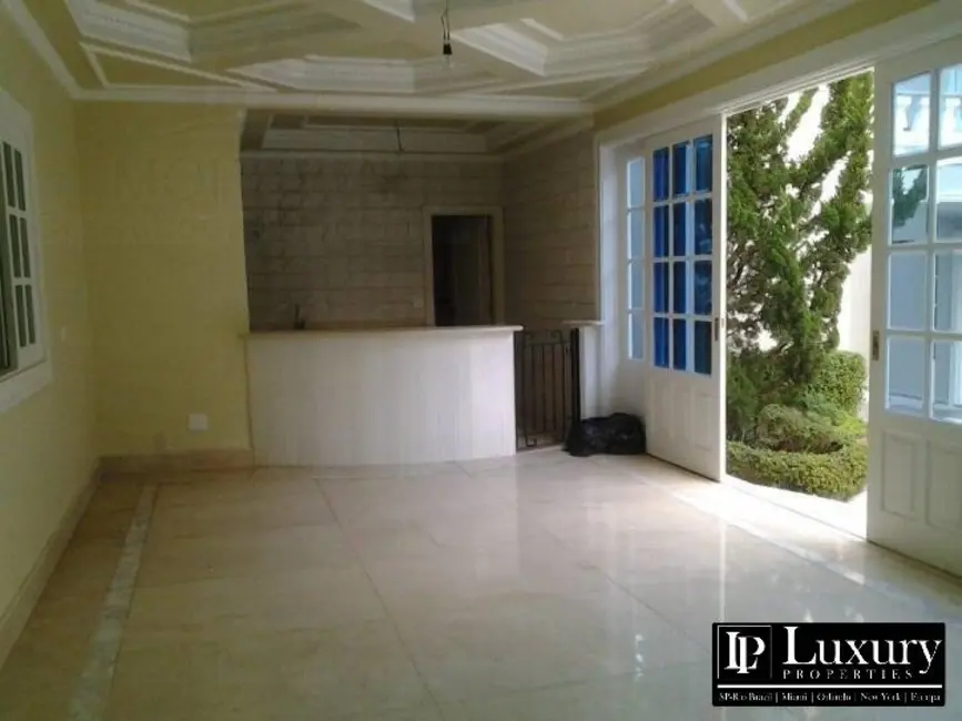 Foto 8 de Casa com 8 quartos à venda e para alugar, 2900m2 em Santana De Parnaiba - SP