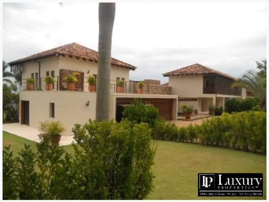 Casa de Condomínio com 8 quartos à venda e para alugar, 6000m2 em Braganca Paulista - SP - imagem 3 Foto 3 de Casa de Condomínio com 8 quartos à venda e para alugar, 6000m2 em Braganca Paulista - SP