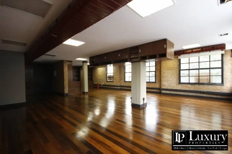 Sala Comercial para alugar, 110m2 em Vila Nova Conceição, São Paulo - SP - imagem 2 Foto 2 de Sala Comercial para alugar, 110m2 em Vila Nova Conceição, São Paulo - SP