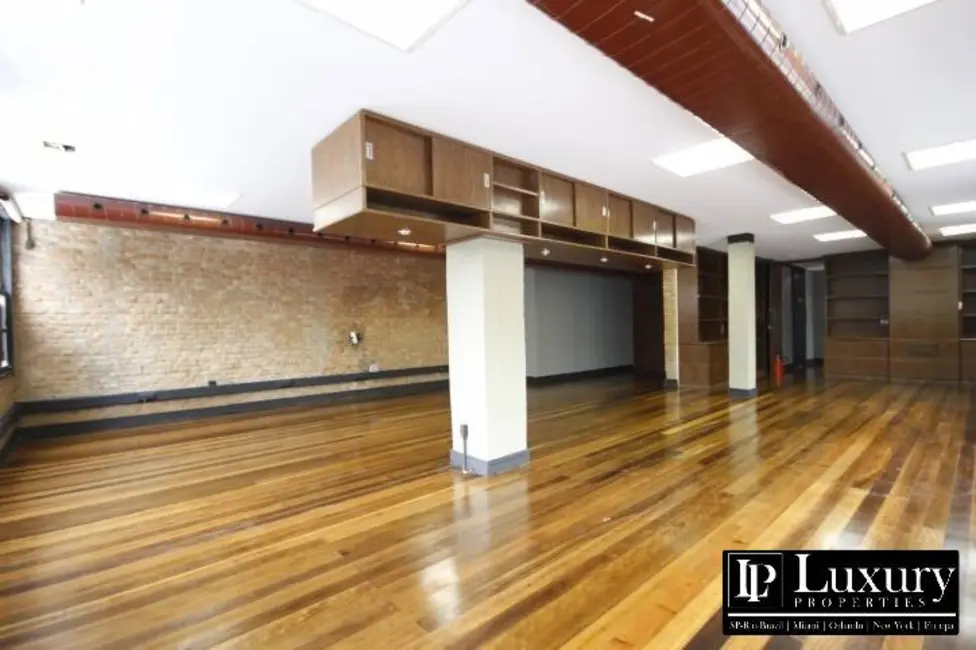 Sala Comercial para alugar, 110m2 em Vila Nova Conceição, São Paulo - SP - imagem 4 Foto 4 de Sala Comercial para alugar, 110m2 em Vila Nova Conceição, São Paulo - SP