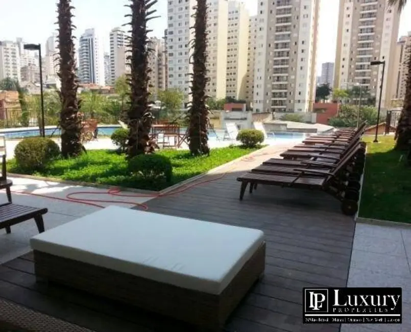 Apartamento com 4 quartos à venda, 250m2 em Aclimação, São Paulo - SP - imagem 5 Foto 5 de Apartamento com 4 quartos à venda, 250m2 em Aclimação, São Paulo - SP