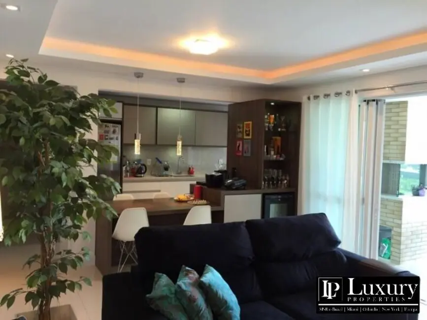 Apartamento com 2 quartos para alugar, 99m2 em Itacorubi, Florianopolis - SC - imagem 2 Foto 2 de Apartamento com 2 quartos para alugar, 99m2 em Itacorubi, Florianopolis - SC