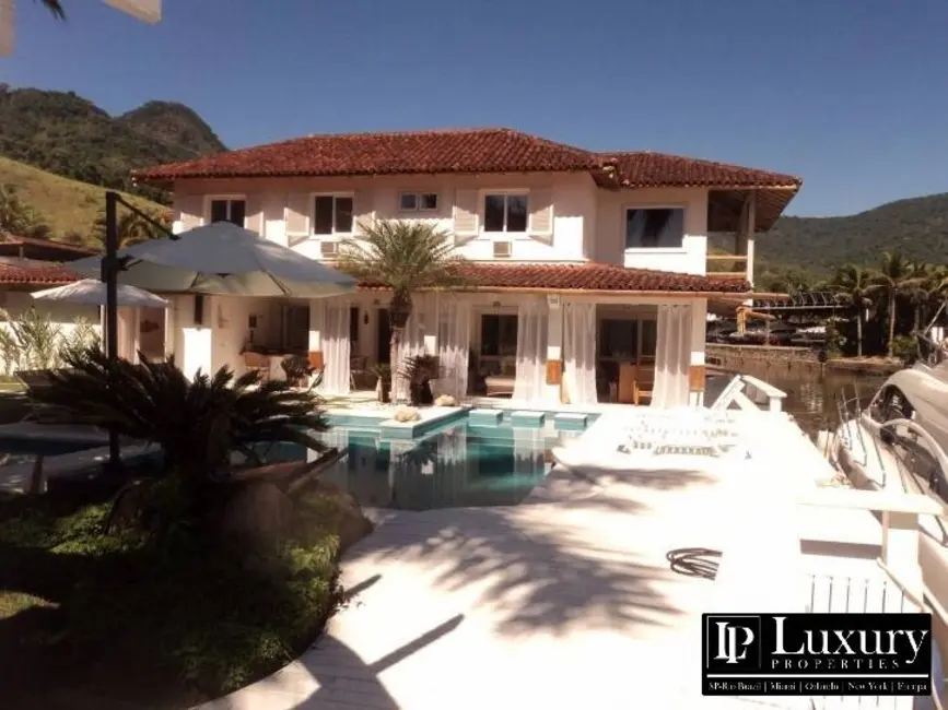 Casa de Condomínio à venda e para alugar em Angra Dos Reis - RJ - imagem 5 Foto 5 de Casa de Condomínio à venda e para alugar em Angra Dos Reis - RJ