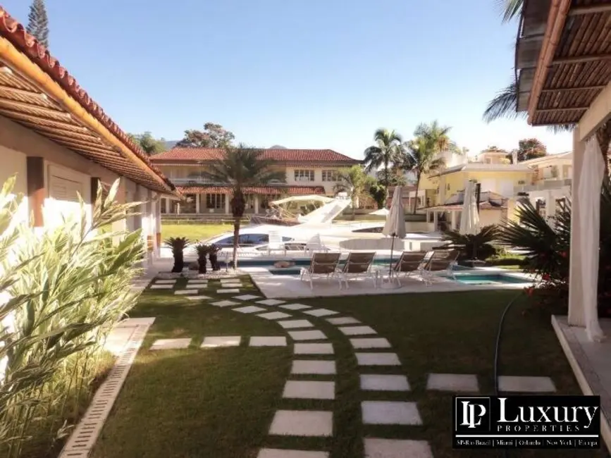 Casa de Condomínio à venda e para alugar em Angra Dos Reis - RJ - imagem 3 Foto 3 de Casa de Condomínio à venda e para alugar em Angra Dos Reis - RJ