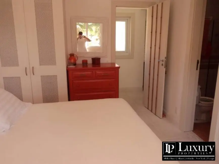 Casa de Condomínio à venda e para alugar em Angra Dos Reis - RJ - imagem 8 Foto 8 de Casa de Condomínio à venda e para alugar em Angra Dos Reis - RJ