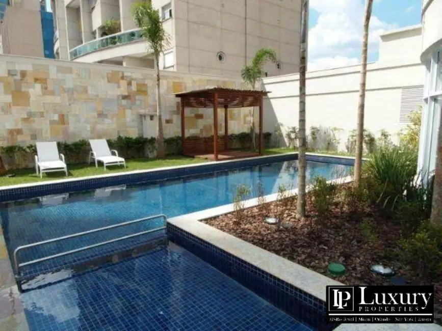 Apartamento com 4 quartos à venda e para alugar, 306m2 em Moema, São Paulo - SP - imagem 9 Foto 9 de Apartamento com 4 quartos à venda e para alugar, 306m2 em Moema, São Paulo - SP