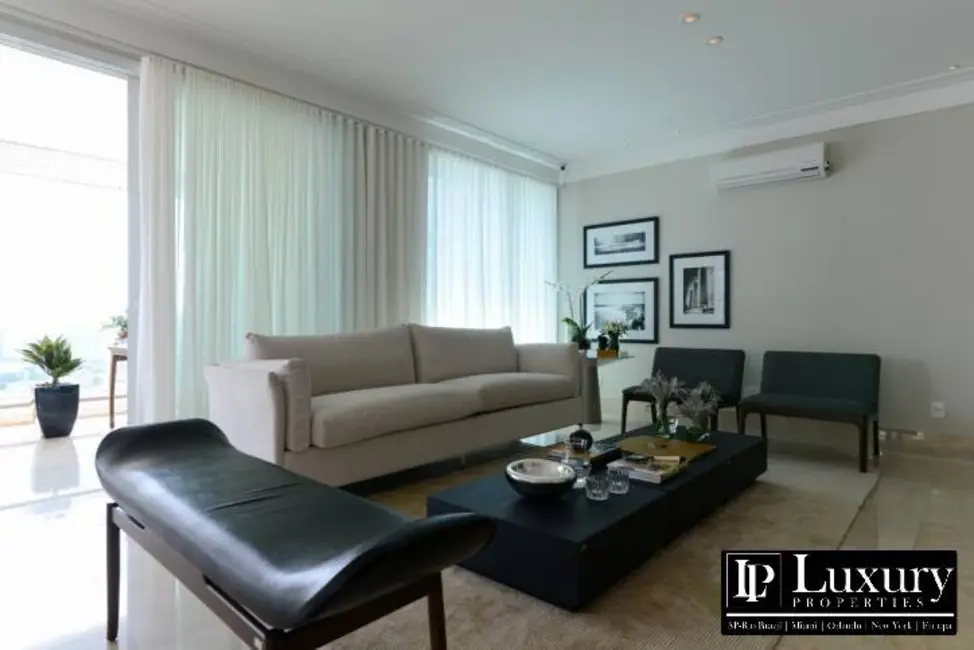 Apartamento com 4 quartos à venda, 335m2 em Jardim Anália Franco, São Paulo - SP - imagem 8 Foto 8 de Apartamento com 4 quartos à venda, 335m2 em Jardim Anália Franco, São Paulo - SP