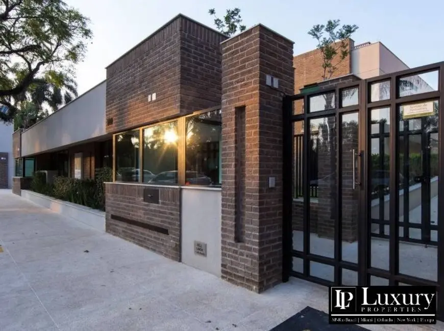 Foto 2 de Casa de Condomínio com 3 quartos à venda e para alugar, 475m2 em Alto de Pinheiros, São Paulo - SP
