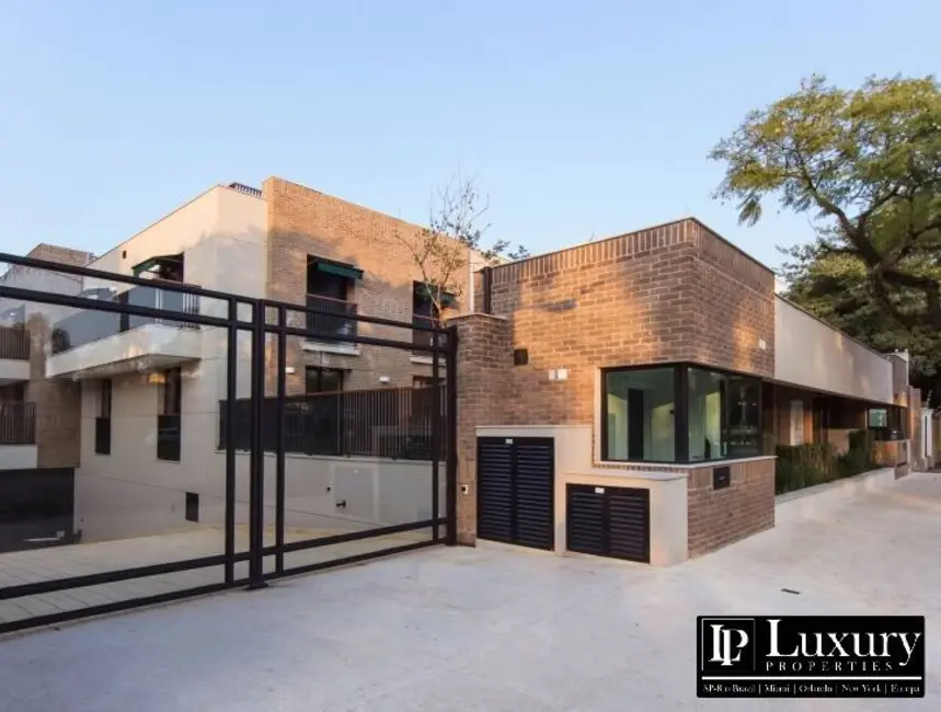Foto 1 de Casa de Condomínio com 3 quartos à venda e para alugar, 475m2 em Alto de Pinheiros, São Paulo - SP