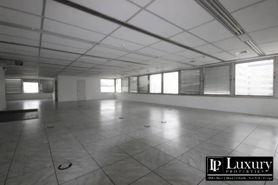 Sala Comercial à venda e para alugar, 134m2 em Itaim Bibi, São Paulo - SP - imagem 7 Foto 7 de Sala Comercial à venda e para alugar, 134m2 em Itaim Bibi, São Paulo - SP