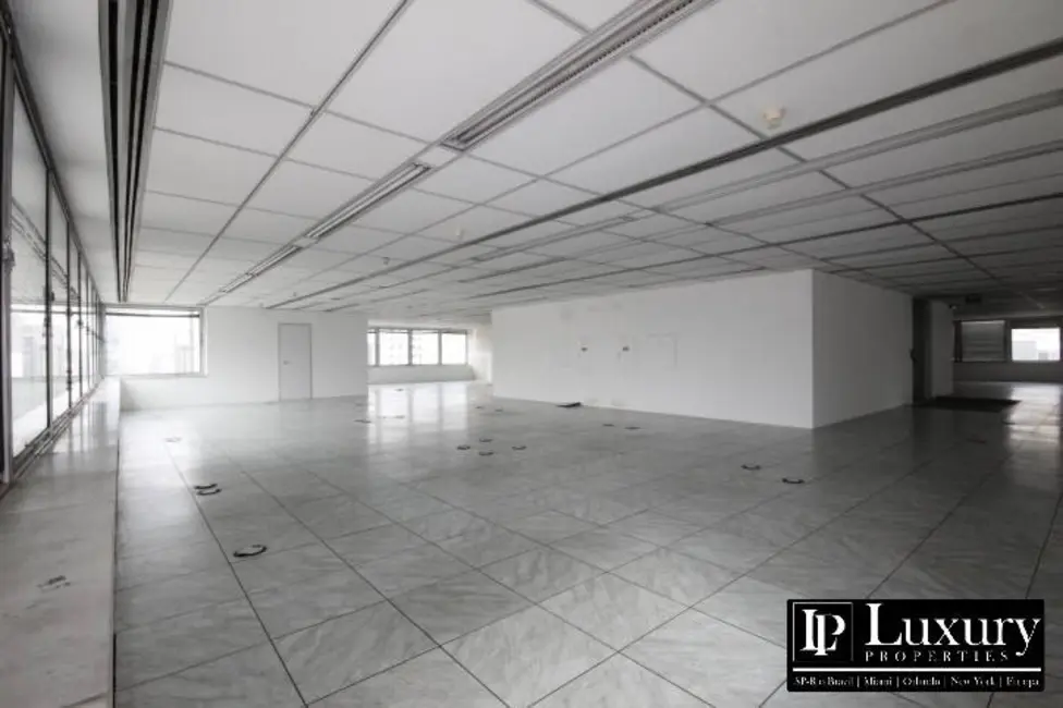 Sala Comercial à venda e para alugar, 134m2 em Itaim Bibi, São Paulo - SP - imagem 5 Foto 5 de Sala Comercial à venda e para alugar, 134m2 em Itaim Bibi, São Paulo - SP