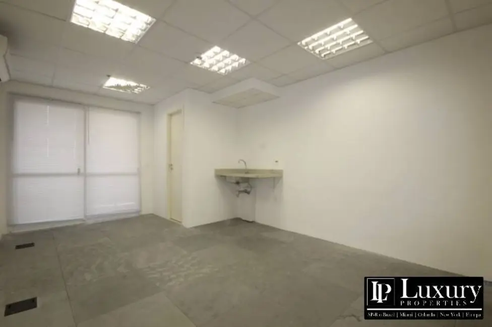 Foto 5 de Sala Comercial para alugar, 24m2 em Aclimação, São Paulo - SP