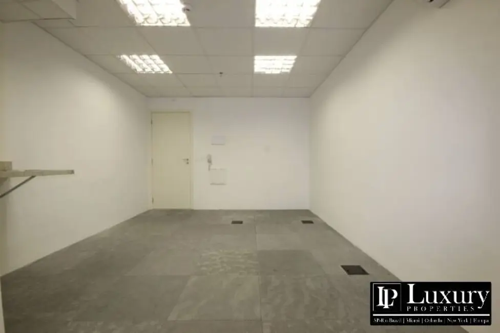 Foto 3 de Sala Comercial para alugar, 24m2 em Aclimação, São Paulo - SP