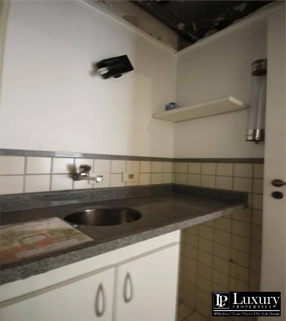 Sala Comercial para alugar, 40m2 em Vila Nova Conceição, São Paulo - SP - imagem 4 Foto 4 de Sala Comercial para alugar, 40m2 em Vila Nova Conceição, São Paulo - SP