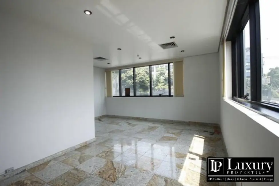 Sala Comercial para alugar, 40m2 em Vila Nova Conceição, São Paulo - SP - imagem 3 Foto 3 de Sala Comercial para alugar, 40m2 em Vila Nova Conceição, São Paulo - SP