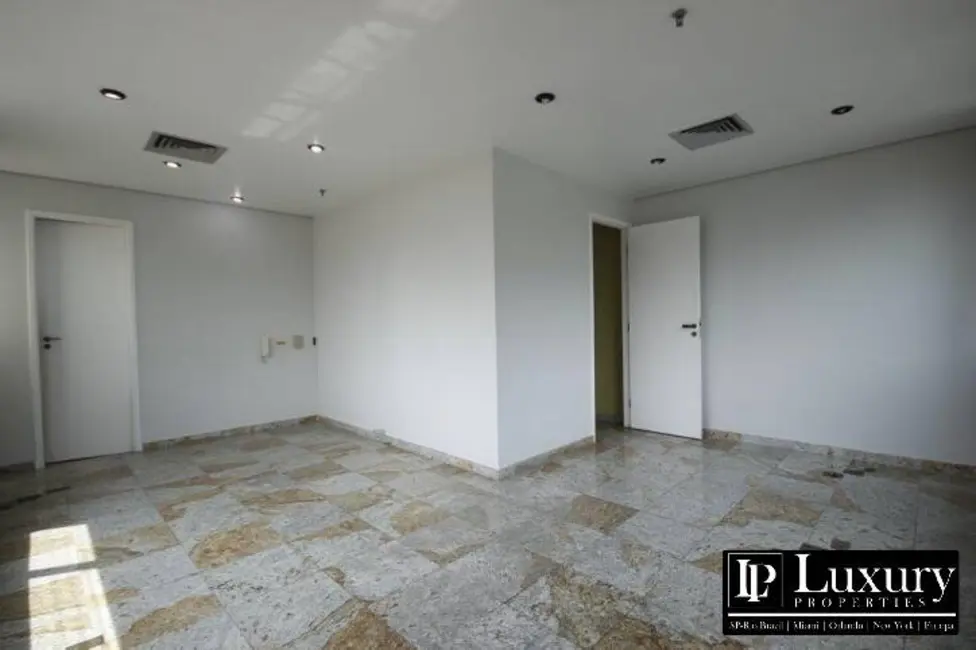 Sala Comercial para alugar, 40m2 em Vila Nova Conceição, São Paulo - SP - imagem 2 Foto 2 de Sala Comercial para alugar, 40m2 em Vila Nova Conceição, São Paulo - SP