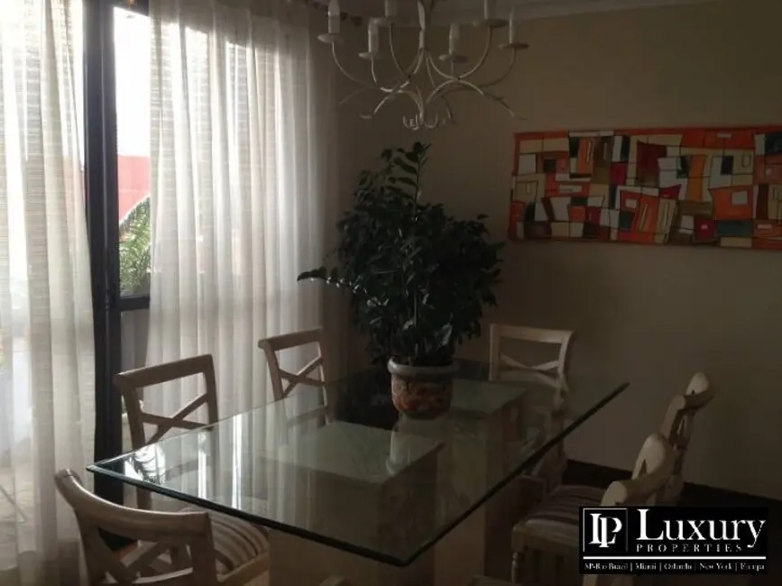 Foto 8 de Apartamento com 4 quartos à venda, 264m2 em São Paulo - SP