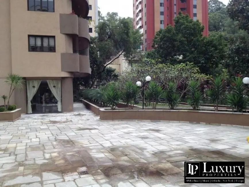 Foto 4 de Apartamento com 4 quartos à venda, 264m2 em São Paulo - SP