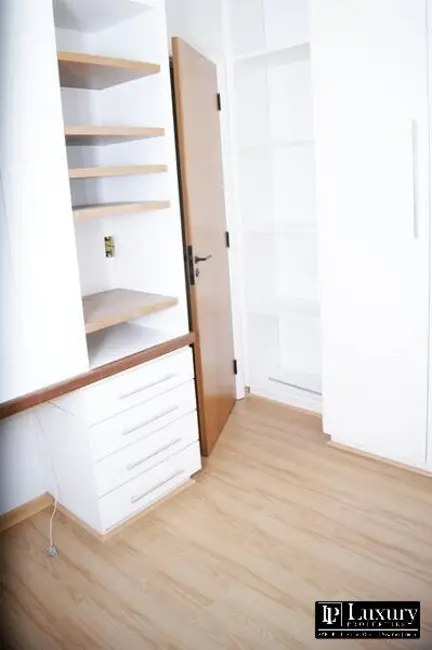 Apartamento com 3 quartos para alugar, 86m2 em Barueri - SP - imagem 5 Foto 5 de Apartamento com 3 quartos para alugar, 86m2 em Barueri - SP