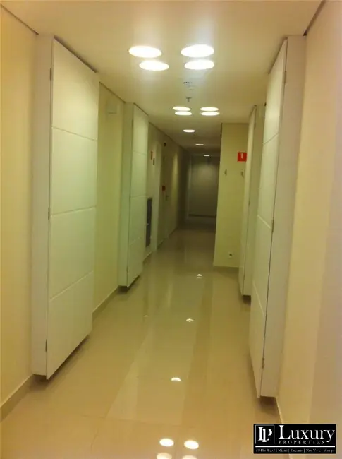 Foto 8 de Sala Comercial à venda, 58m2 em Vila Cordeiro, São Paulo - SP