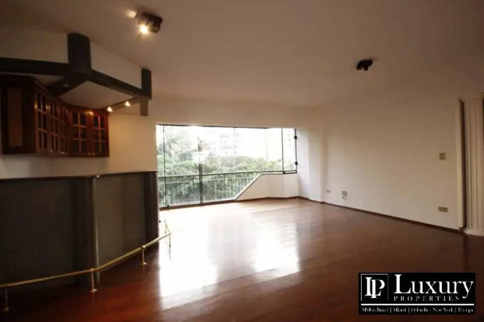Foto 5 de Apartamento com 4 quartos à venda, 218m2 em Campo Belo, São Paulo - SP