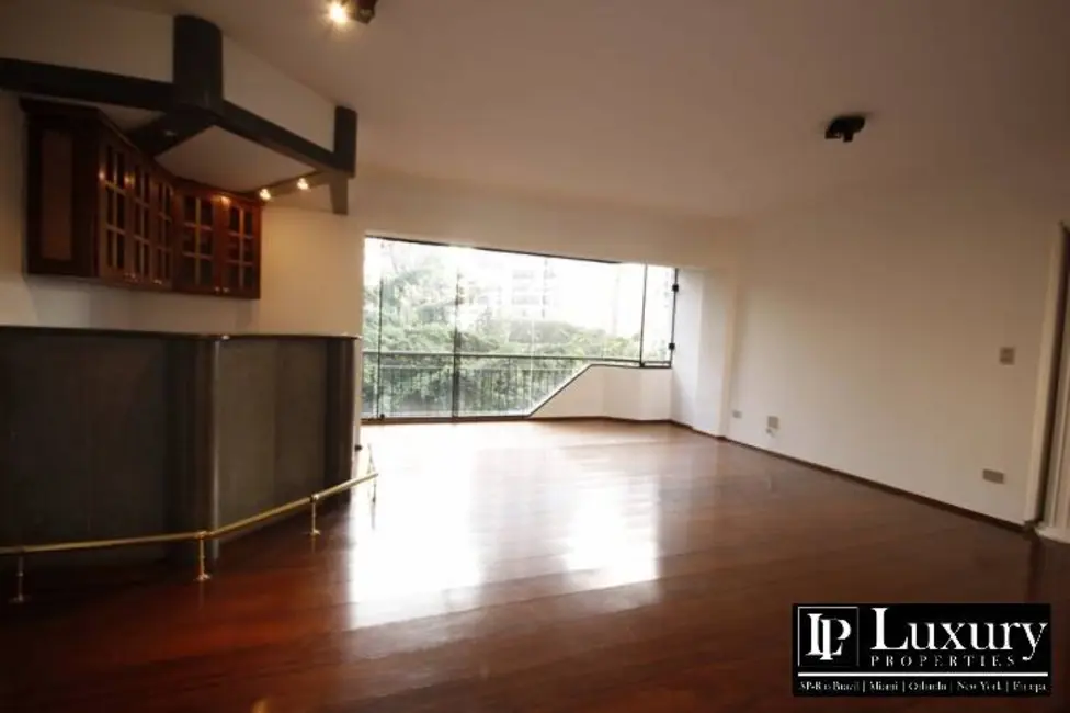 Foto 3 de Apartamento com 4 quartos à venda, 218m2 em Campo Belo, São Paulo - SP