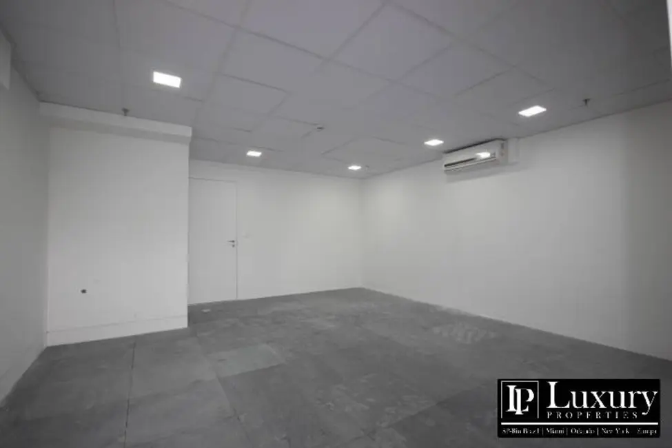 Foto 5 de Sala Comercial para alugar, 35m2 em Vila Olímpia, São Paulo - SP