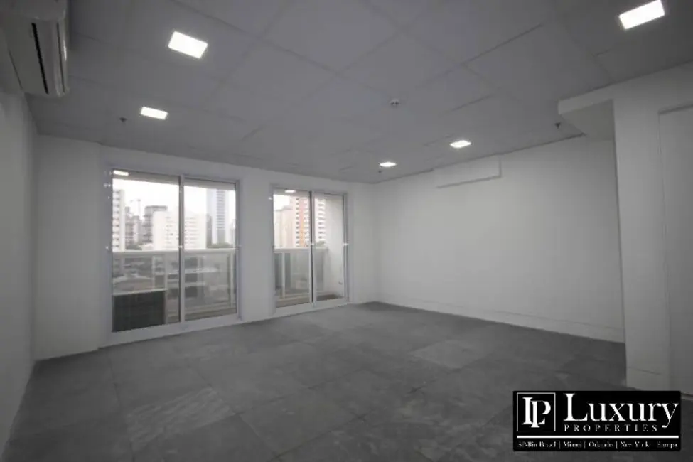 Foto 2 de Sala Comercial para alugar, 35m2 em Vila Olímpia, São Paulo - SP