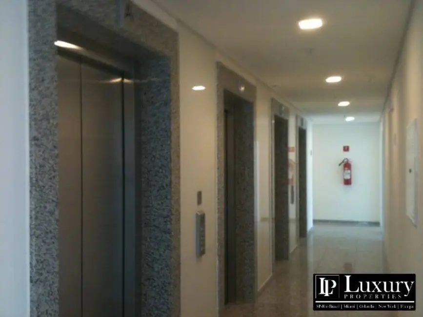 Sala Comercial para alugar, 33m2 em Itaim Bibi, São Paulo - SP - imagem 9 Foto 9 de Sala Comercial para alugar, 33m2 em Itaim Bibi, São Paulo - SP