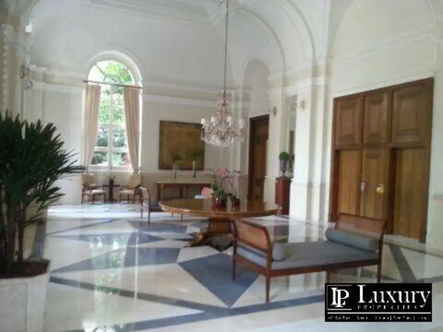 Cobertura com 4 quartos à venda, 822m2 em Vila Nova Conceição, São Paulo - SP - imagem 5 Foto 5 de Cobertura com 4 quartos à venda, 822m2 em Vila Nova Conceição, São Paulo - SP